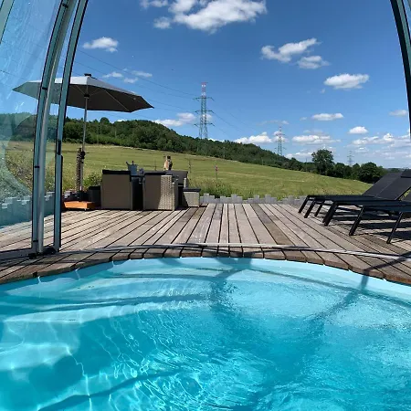 Prázdninový dům Chalet De Campagne Avec Piscine Trois-Ponts