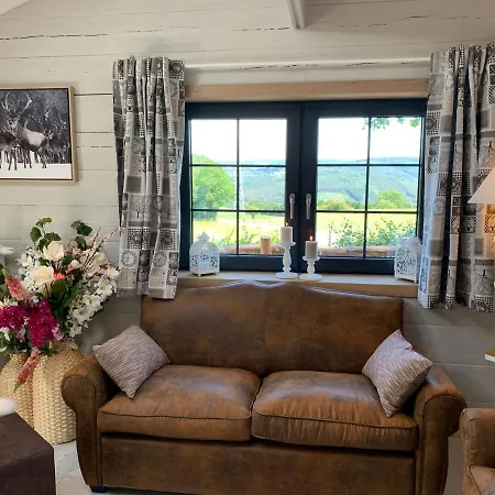 Chalet De Campagne Avec Piscine Prázdninový dům *